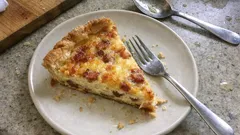 Quiche Lorraine caseira: base crocante e recheio cremoso sem falhas