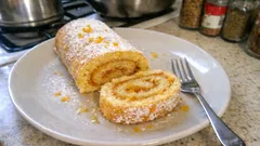 Torta dourada de laranja e vinho do Porto: fofa, húmida e pronta em 12 minutos