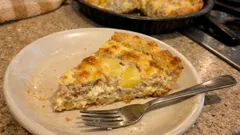 Quiche de atum e ananás: cremosa, económica e perfeita para a marmita