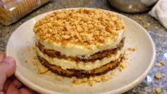 Delícia de café e requeijão: sobremesa de camadas sem forno, leve e fácil