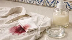 Como tirar manchas de vinho tinto da roupa com uma mistura simples (sem vinagre e sem bicarbonato)