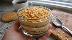 Serradura de café em camadas: sobremesa fresca e cremosa para fazer com antecedência